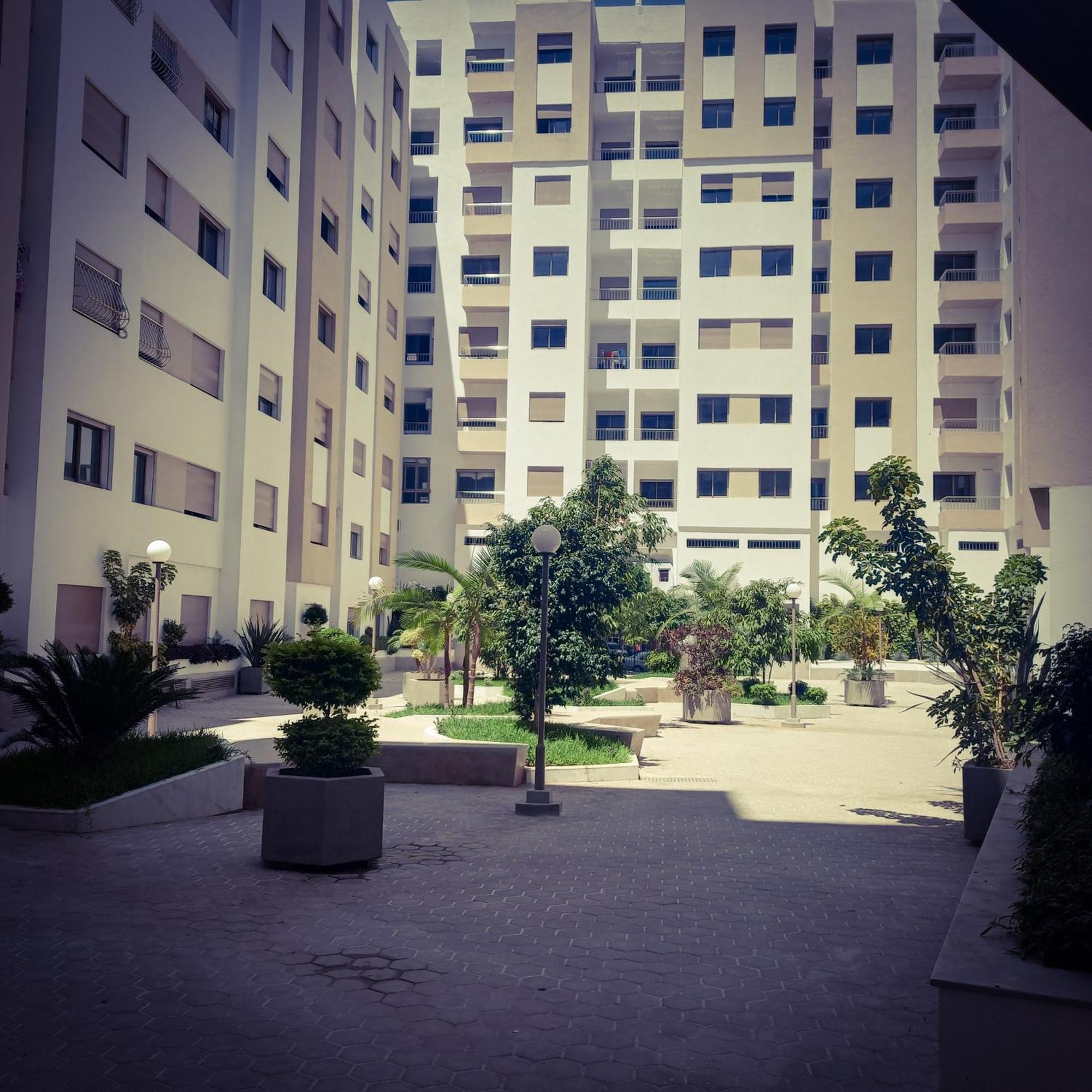 Super Apartement Totalement Neuf Et Climatise A Cote Du Centre Commercial Marjane M2 Tanger Zewnętrze zdjęcie